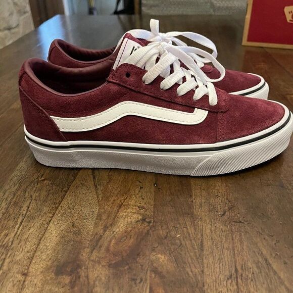 Vans Suede Old Skool Shoes - Picture 12 of 12